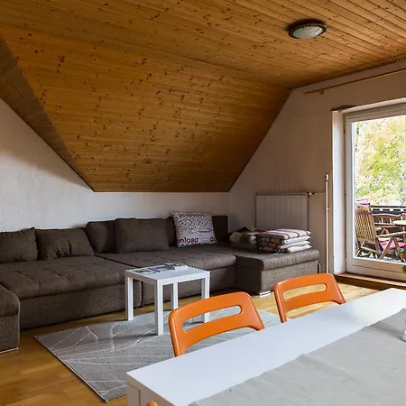 Kozvetlen Balaton Parti Apartman